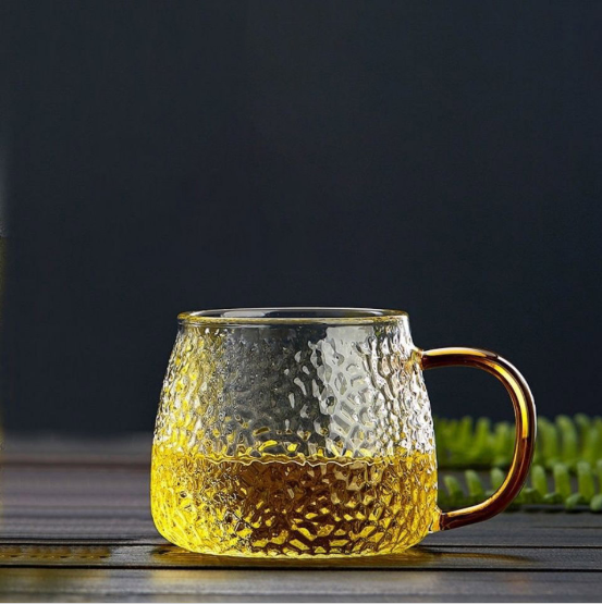 De ce avem nevoie de pahare de vin transparente când bem?