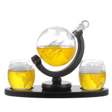 Decantor cu glob de sticlă