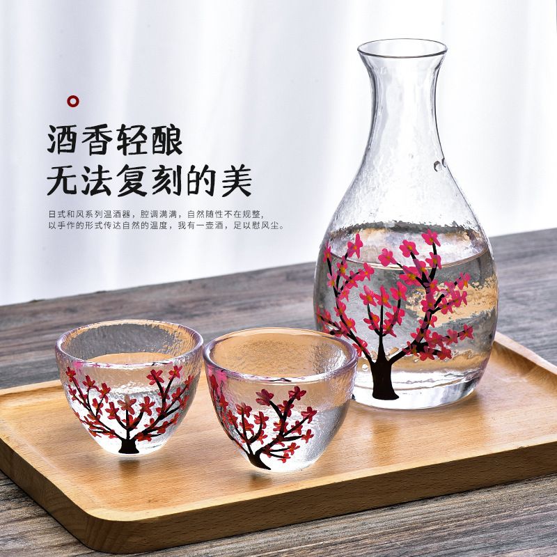 Set de sticle de sake cu prune